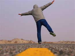 �ᶨ���Ƶ��ֵ����� ���Ǵ��³۳��Ͻ�