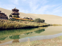 ���������� Ч��������̤�Ϲ�˿��֮·