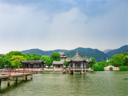 ����ʫ�������� ������˵�ٺ�����֮��