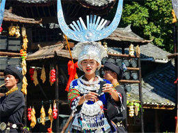 һ��ˮ����һ���� ����ɽ������ӭ����