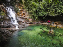 ���ϴ�����ĽŲ� �߽�����ɽ��Ȼ����