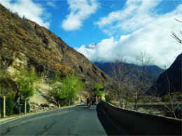 ӵ�ж��صġ����ʡ� �߽�������Ӱ����