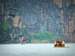 Ϫˮ�������� ��������ɽ����ع��֮��