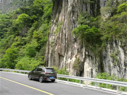 �����ķ羰��·�� ˵�߾����Լݼн�ɽ