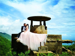 һ���Ǻ�һ����ɽ վ�ں��ƹ�Զ��᭸�