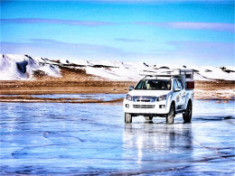 ���޿�Խ3000���� ����ѩ����Ĵ�Խ