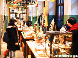 �ڴ����γ��� Բĸ����Ը����̨������