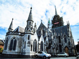 ׷Ѱ��ɫ���㼣 ���Ѻ��������и�Լ��