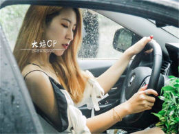 ��ڨ����ѧ�� ����320Li��������У԰