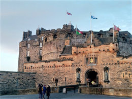 ��������Ӣ���� ȥ̽��MINI�����Ĺ���