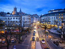 ��ɫ������ Զ���İ�����˹ɽ�������