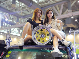 �������Ǵ�ɫ ����GT show�ϵ��Ըг�ģ