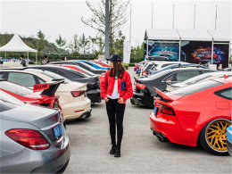 �������ڳ��Եľۻ�  XMEETING�ɶ�վ