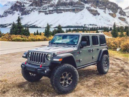 ���������������� ȫ�������˸�װ����