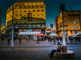 �԰�һ�� ���῵�ĵĽ�ͷ��Ƭ-����ɫɫ