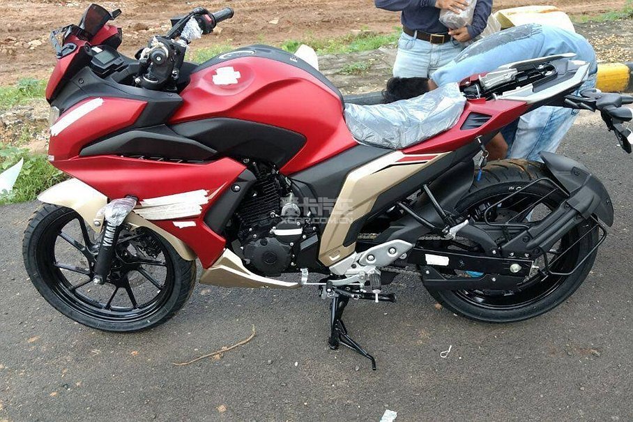 YAMAHA Fazer 250