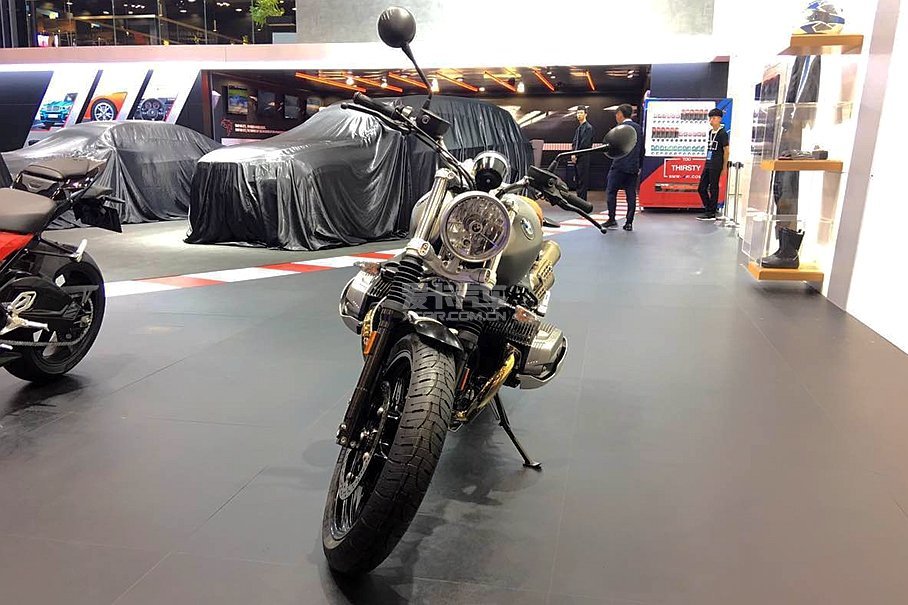 R nineT Scrambler;S 1000 RR
