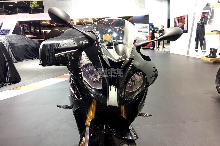 R nineT Scrambler;S 1000 RR