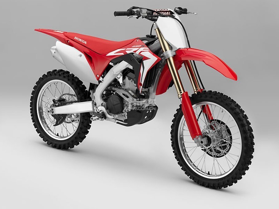 CRF250Rȥ˵еĵƹ豸Ա׼ĳس࣬İ滨ƣͻ˱ԽҰĦгרͬʱΪ˻øӵĲٿԣͨλġ