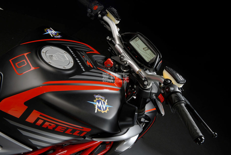 MV Agusta;MV Agusta800RR;MV Agusta800RR倍耐力;MV A