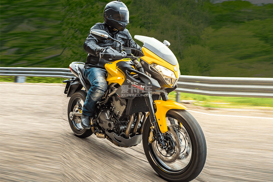 > 贝纳利三缸系列回归