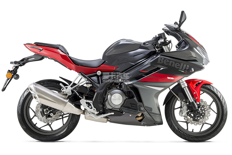 贝纳利302r;贝纳利飓风302r;贝纳利飓风302r上市;钱江