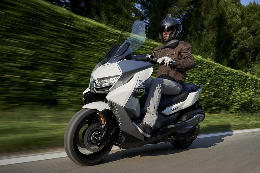 2018米兰车展 宝马中型踏板c400gt发布-爱卡汽车