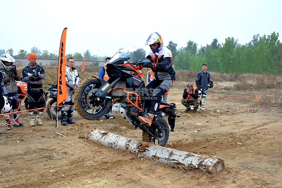 KTM ADVENTURE高级培训