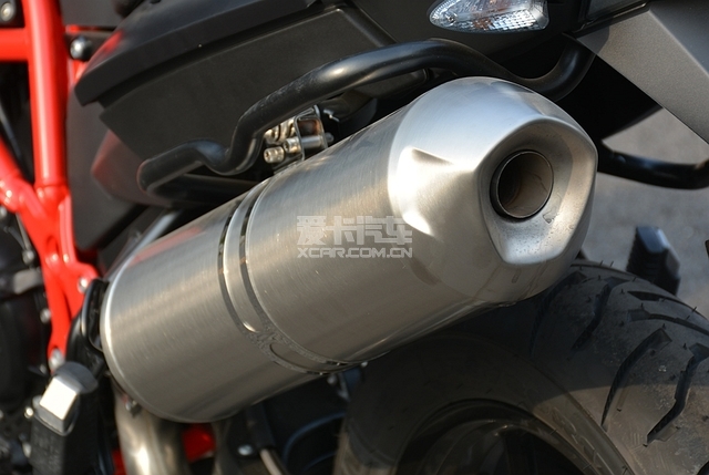 ����������F700GS�����������������ڱ���Ħ�г���