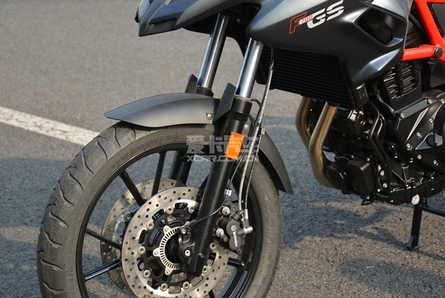 ����������F700GS�����������������ڱ���Ħ�г���