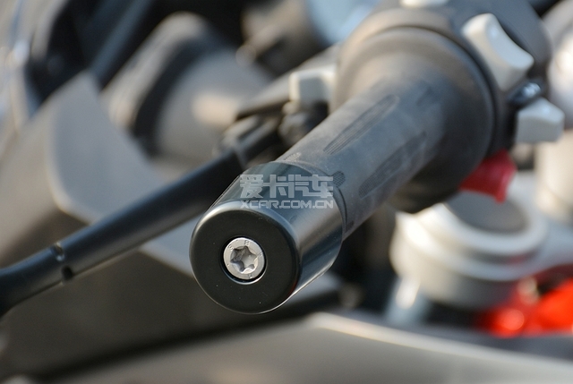 ����������F700GS�����������������ڱ���Ħ�г���
