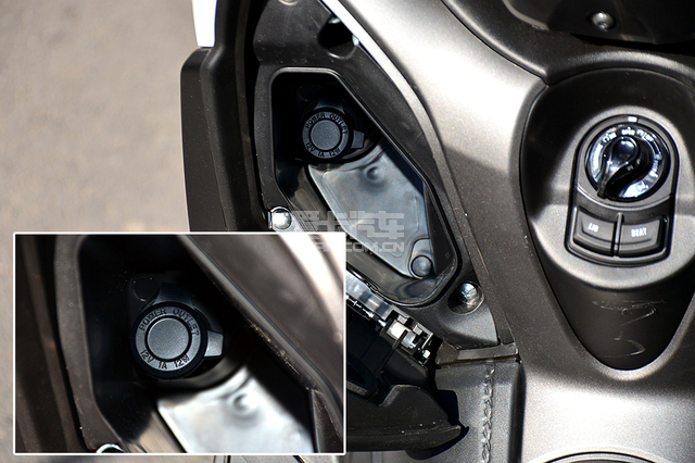YAMAHA XMAX 300