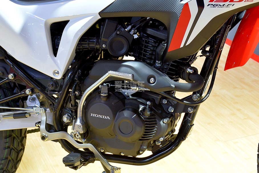 2018上海摩博会新大洲本田xr190l实拍