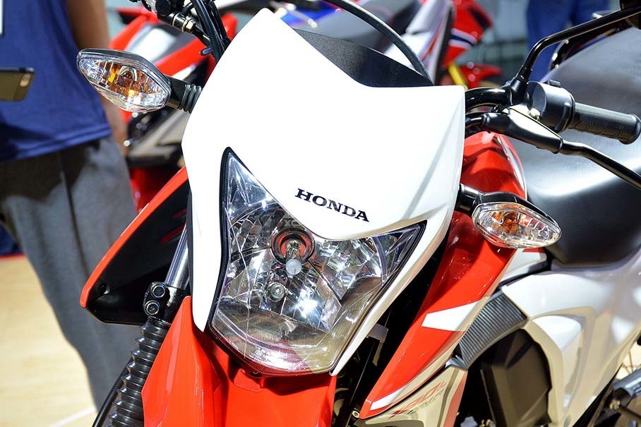 2018上海摩博会新大洲本田xr190l实拍