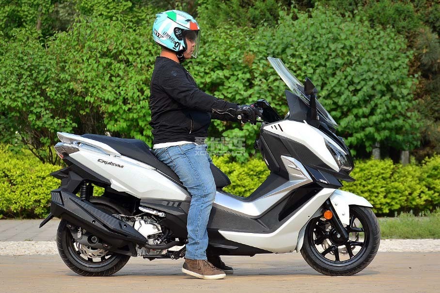 剑指赛艇300三阳cruisym300试驾体验