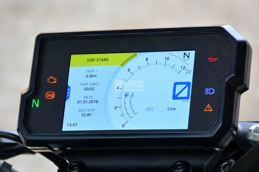 > 抢先试驾ktm 390 duke