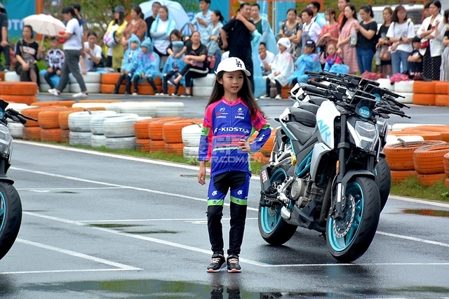 如何自己洗摩托车链条 640_480_20180527211649689486595714284.jpg