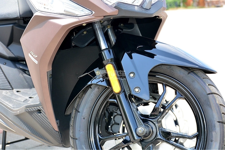 三阳CRUISYM 150试驾;夏杏三阳踏板车;夏杏三阳CRUISYM
