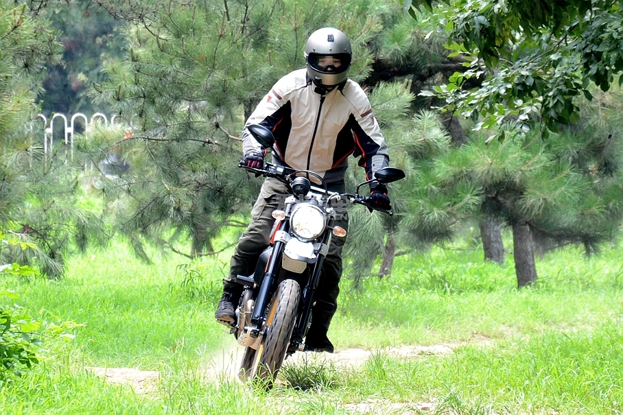 杜卡迪;DUCATI;Scrambler Desert Sled;沙漠雪橇