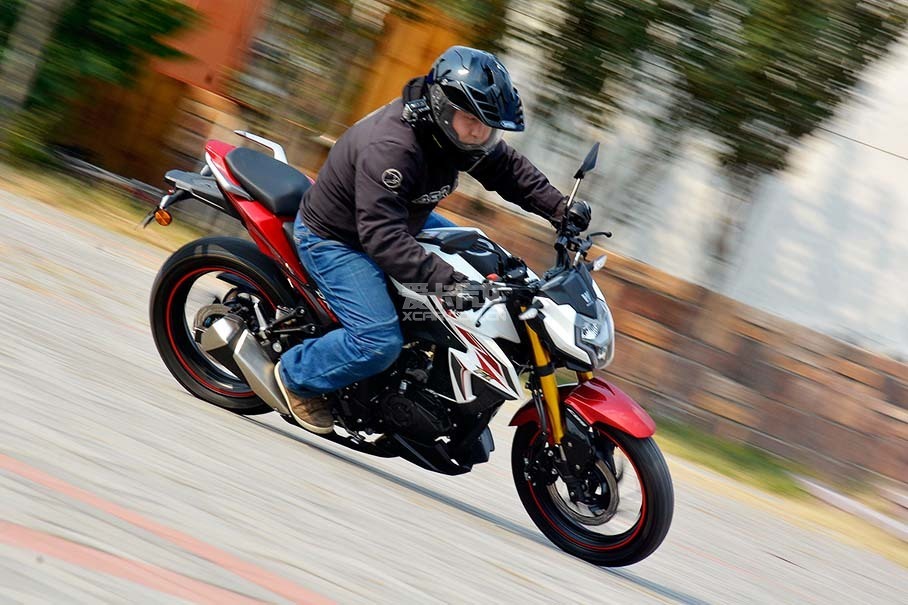 3万买国产车值不值 试驾豪爵dr160s