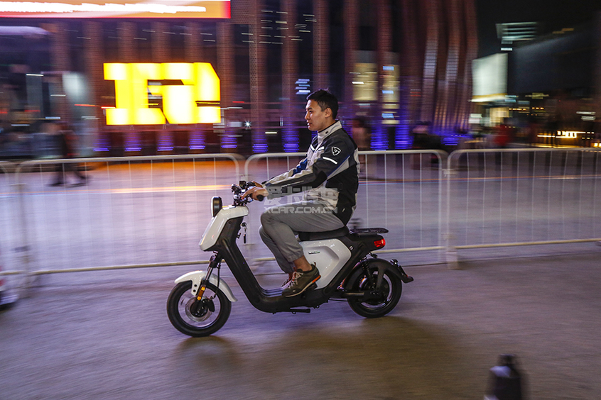 紧跟国标大趋势小牛电动车usu上市