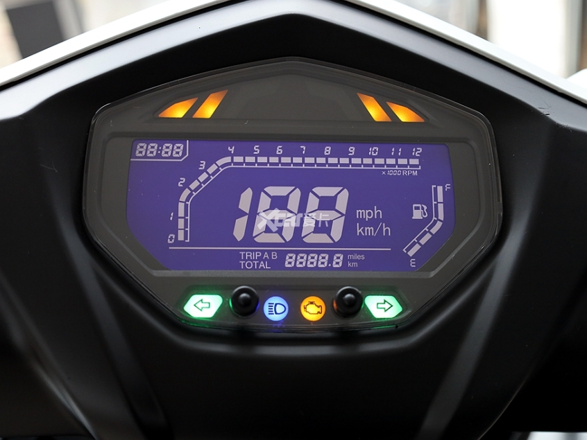 钱江;qjmotor;125踏板;uy125;裂行