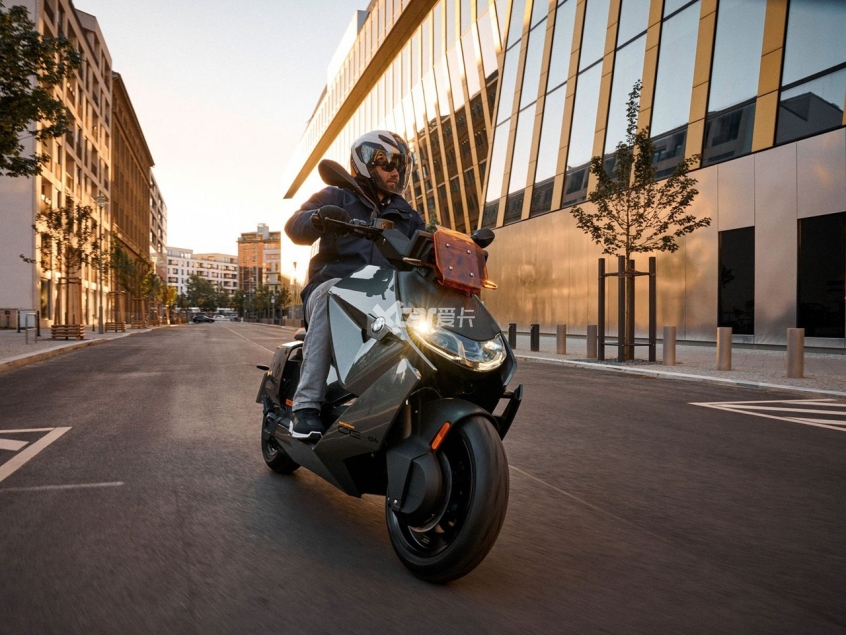 bmw;宝马摩托车;bmw motorrad;ce 04