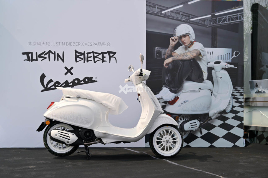 Justin BieberԵɫΪһ¿Vespa͵۶Justin BieberѡİɫᴩVespa Sprint배֡챷ԪںϡƷƻձͳϵĻͼҲǳһİɫϵɫϣֵĴ֮ԴͲҲJustin BieberVespaͬļֵۡ