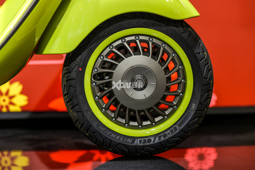 比亚乔;北京摩展;摩托古兹V100;Vespa;比亚乔;阿普利亚