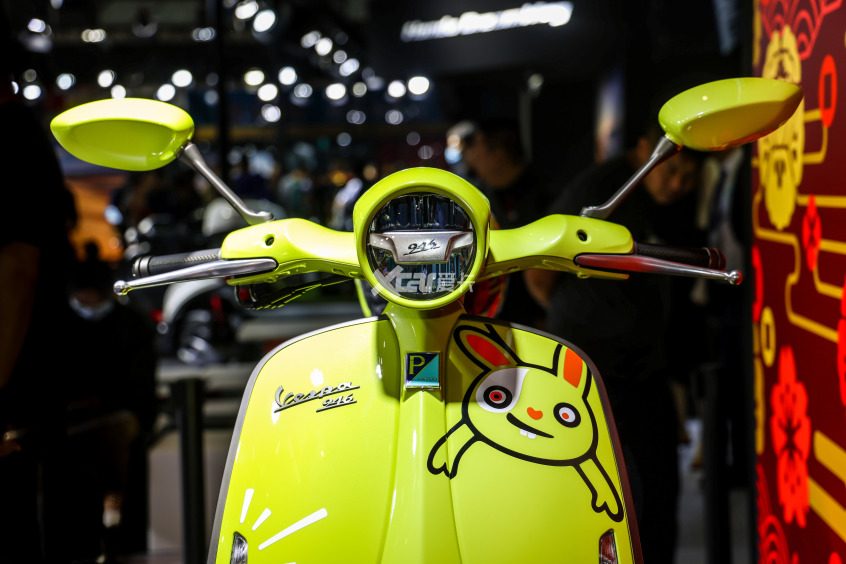 比亚乔;北京摩展;摩托古兹V100;Vespa;比亚乔;阿普利亚