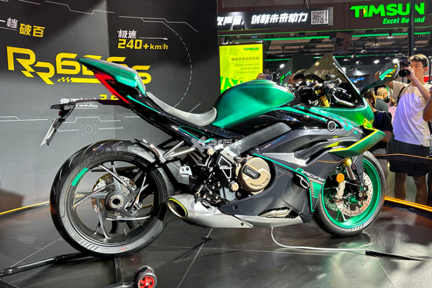 重庆摩展;无极;VOGE;RR660;摩托车;跑车