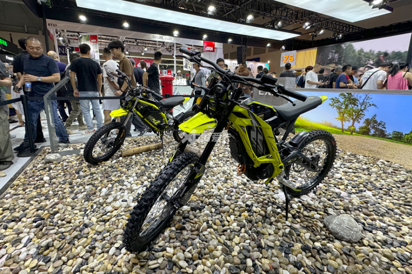 赛科龙;重庆摩展;RC680跑车;四缸摩托车;赛科龙600