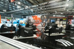 ��1000���� QJMOTOR�³���������Ħչ