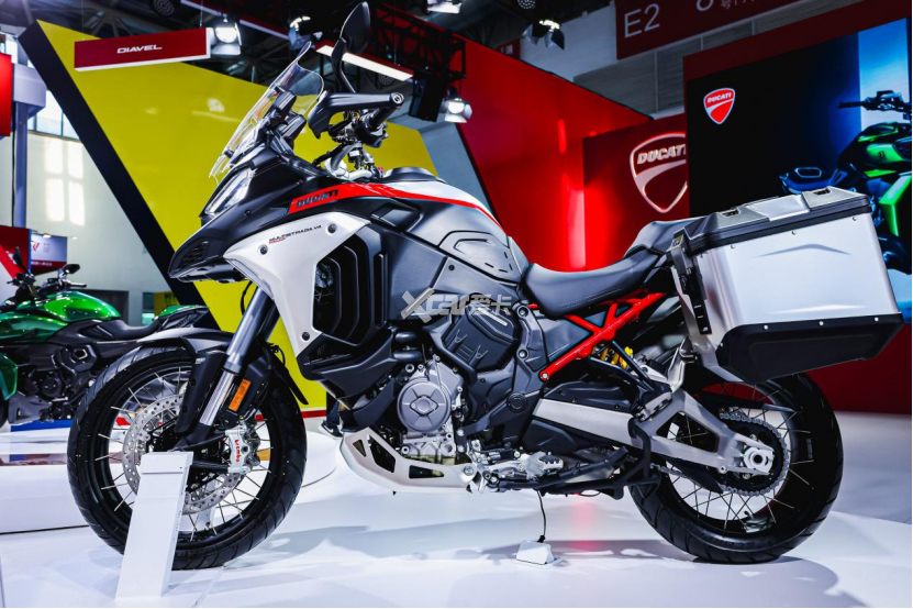 杜卡迪;ducati;大魔鬼;monster;跑车;北京摩展